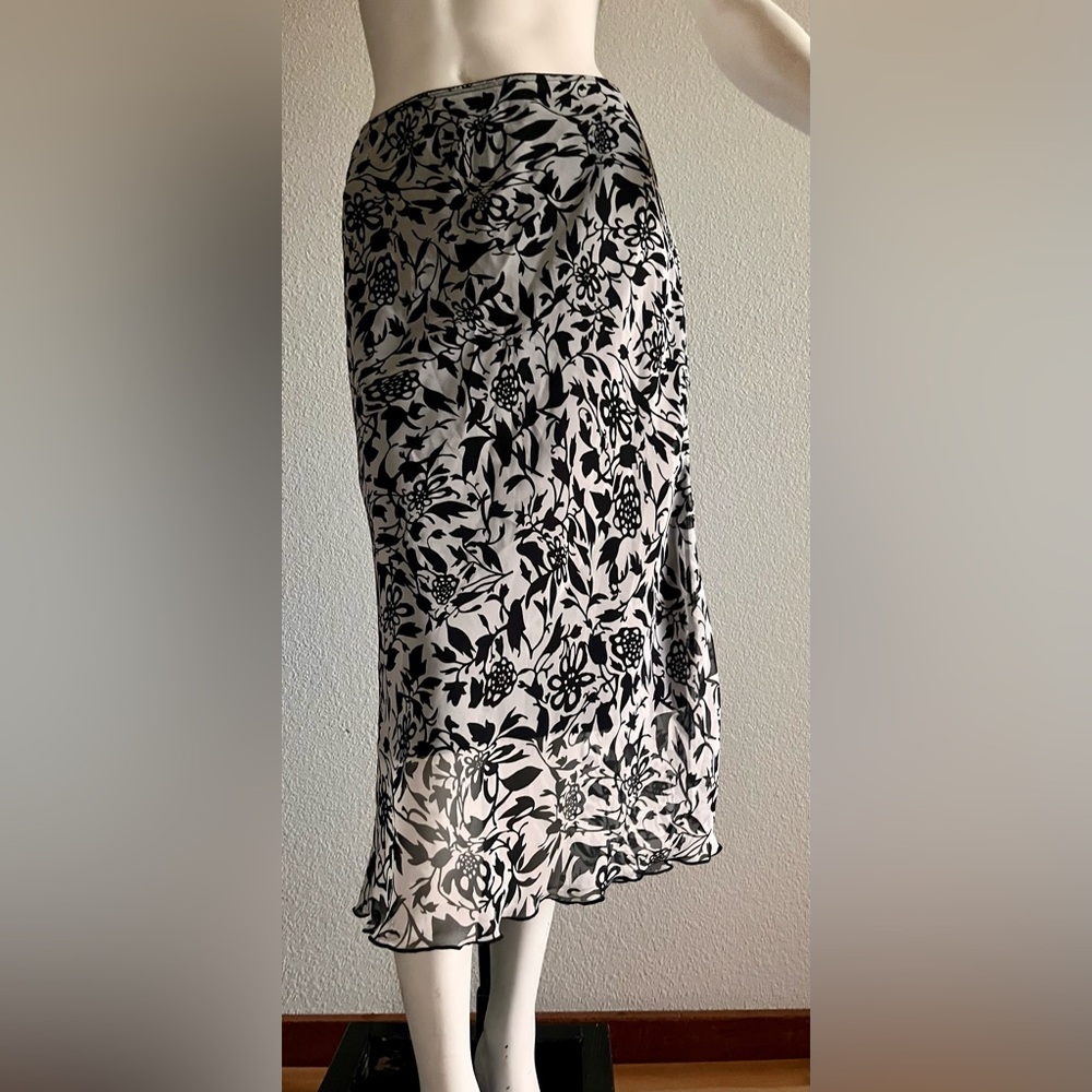 Vintage Labelle Black White Floral Handkerchief Skirt Whimsy Goth Fairycore S - Picture 3 of 16